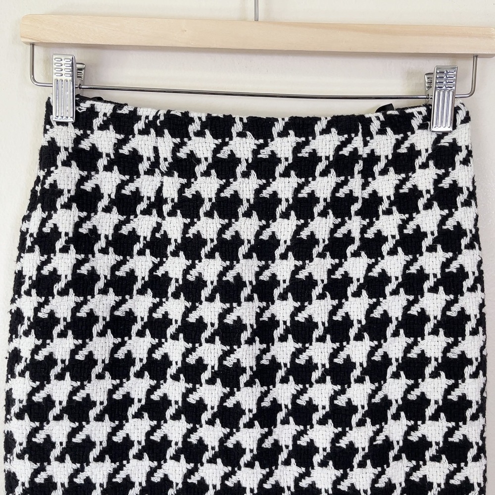 L'AGENCE Livia Houndstooth Mini Skirt - Picture 5 of 13